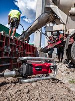 Strend Pro TCT0507B betonvibrátor, 2300 W, 230 V, tömlő 4 m