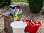 Crusher Strend Pro EFC-2, for fruit, apples, 550 W, 1 L, 200 kg/h, 43x22x33 cm