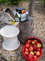 Crusher Strend Pro EFC-2, for fruit, apples, 550 W, 1 L, 200 kg/h, 43x22x33 cm