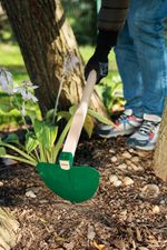 Hoe FED 206/1200, heart-shaped, large, 550 g, wooden handle