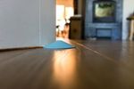 Ajtóütköző DOORSTOPPER, ütköző, műanyag ajtóhoz, padlóra, vegyes színek, Sellbox 24 db