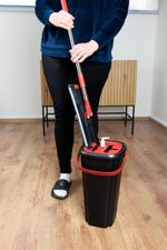 Takarítókészlet QuickShine MagicHome, lapos felmosó, 8 literes csavaróvödörrel, padlóhoz
