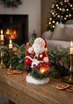 Dekorácia MagicHome Vianoce, Santa s čečinou, LED, terakota, 10x8,2x13,7 cm