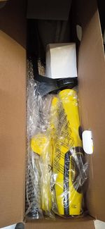 2.OSZTÁLY Ablaktisztító Strend Pro VAC-80E, 28 mm, 2000 mAh, 280 ml, teleszkóp 65 cm